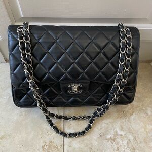 Chanel lambskin jumbo class bag